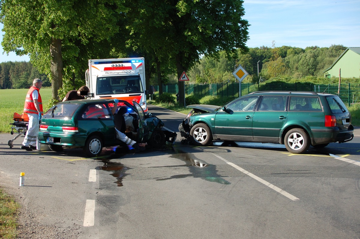 POL-STH: Verkehrsunfall in Hagenburg