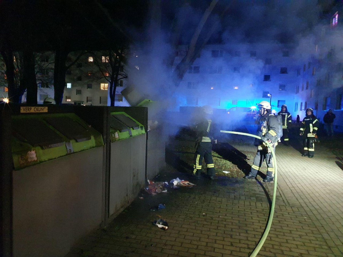 FW-MH: Vorläufige Silvesterbilanz: Intensiver Jahreswechsel für die Feuerwehr Mülheim an der Ruhr