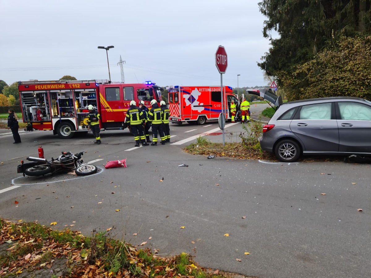 FW-EN: Schwerer Motorradunfall - Rettungshubschrauber im Einsatz