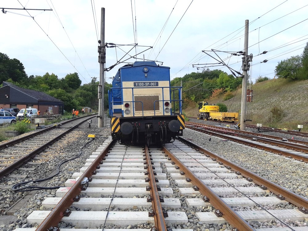 BPOL-H: Rangierlok entgleist auf Schnellfahrstrecke zwischen Göttingen und Kassel (Foto)