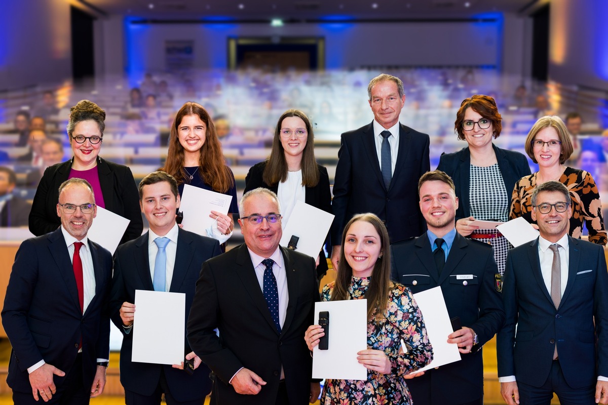 Doktorin der Universität in Koblenz mit Hochschulpreis 2021 ausgezeichnet