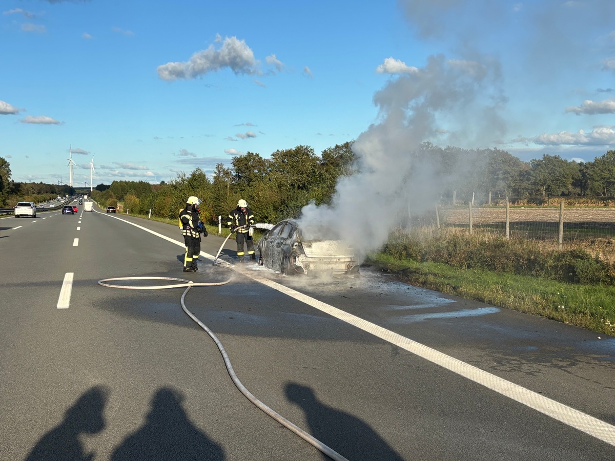 FW-ROW: Fahrzeug brennt auf A1