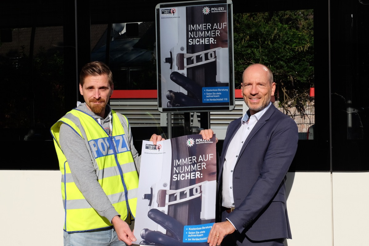 POL-RBK: Rheinisch-Bergischer Kreis - wupsi sponsert Aufhängung von Plakaten zur Präventionskampagne &quot;Riegel vor - Sicher ist sicherer!&quot;