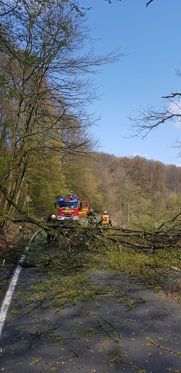 FW-EN: Herdecker Wehr am Sonntag drei Mal im Einsatz