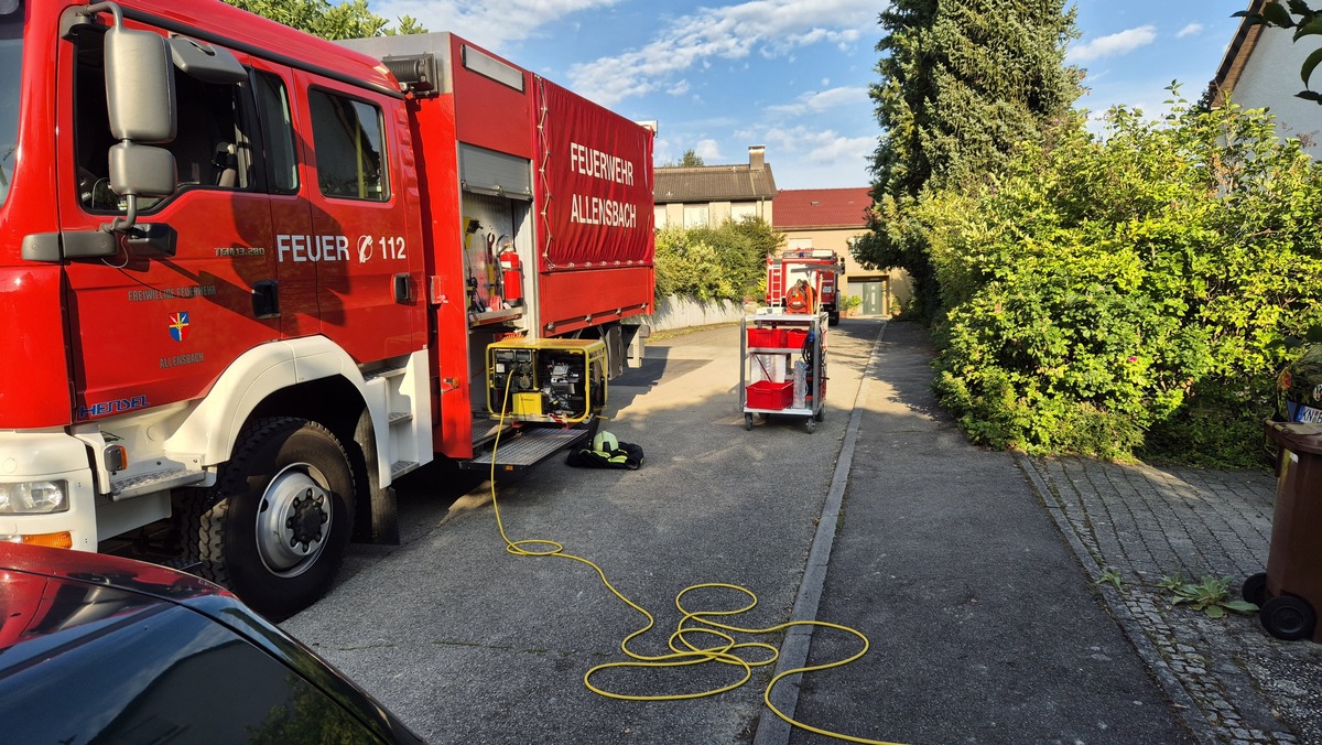 FW Allensbach: H1 Wasser im Gebäude steigend mit Eile