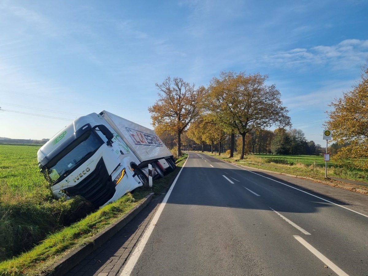 POL-OL: +++Pressemitteilung der Polizeistation Rastede: Vollsperrung der Zwischenahner Straße, Wiefelstede, nach LKW-Unfall