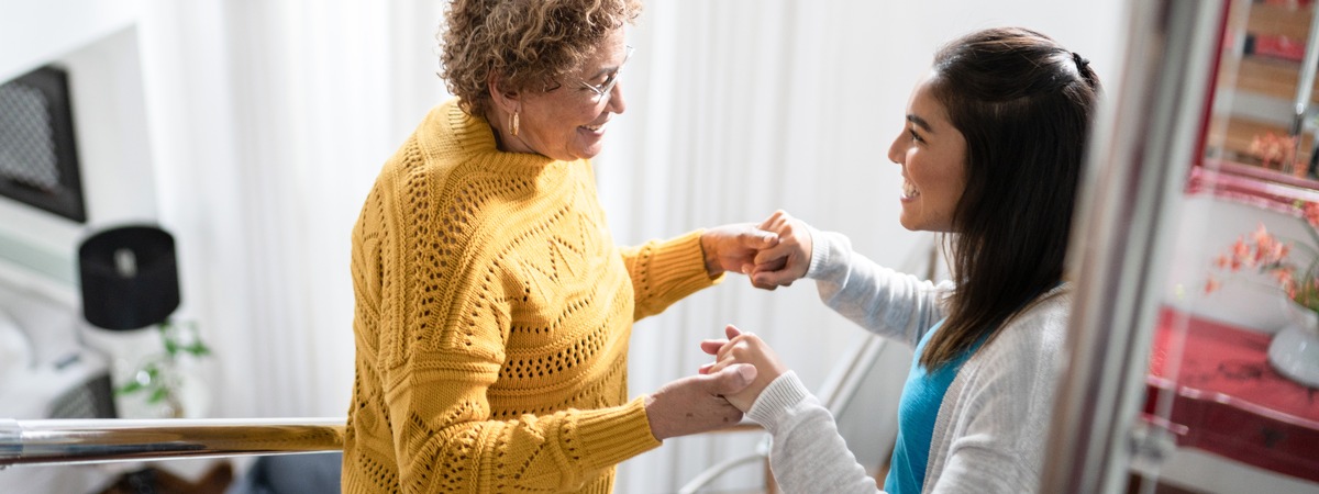 Die Viactiv unterstützt Ihren Einsatz für die Pflege / Wenn Sie Angehörige, Freunde oder Nachbarn pflegen, können Sie auch ohne eigene Beiträge einen Rentenanspruch erwerben