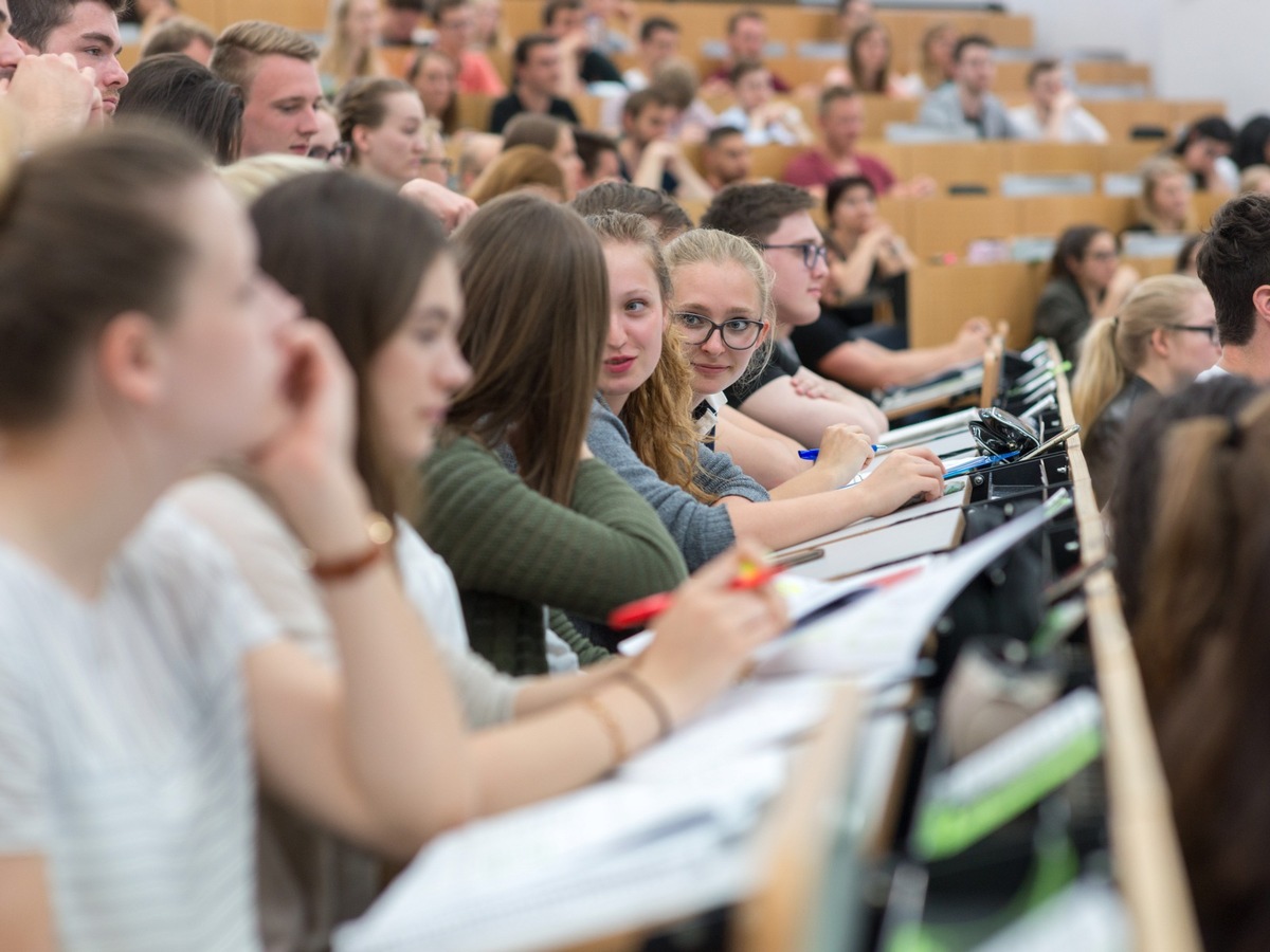 Frei Studienplätze: Jetzt noch an der Universität Bremen bewerben