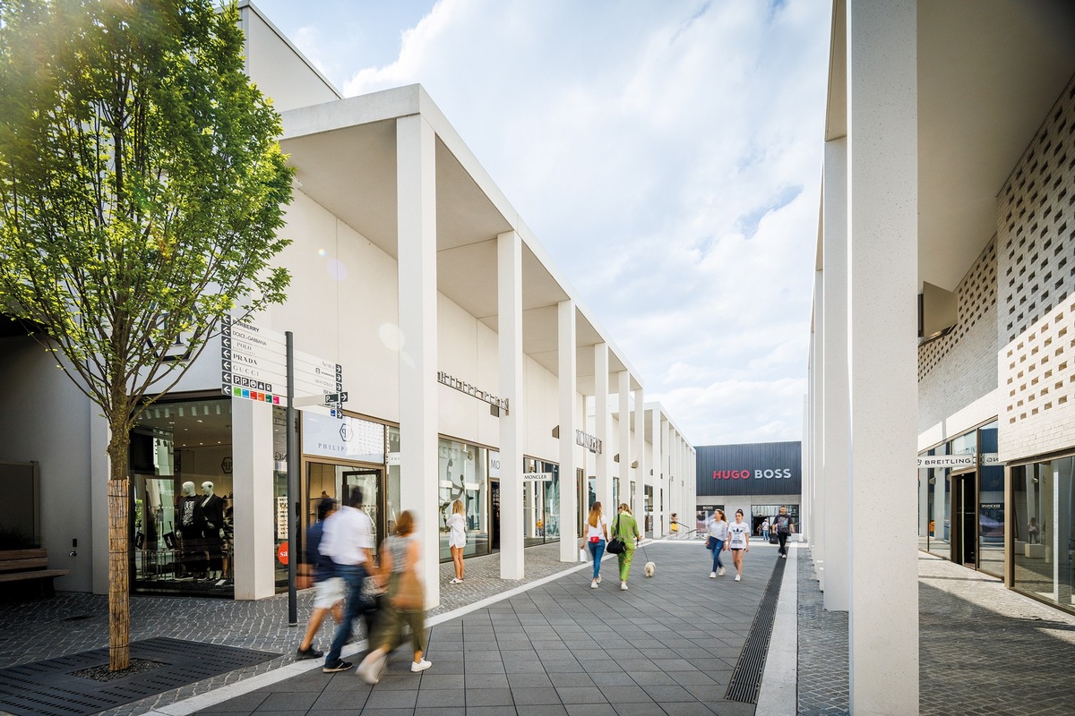 Outletcity Metzingen: Rapha Pop-Up Outletstore in Europas größtem Outlet