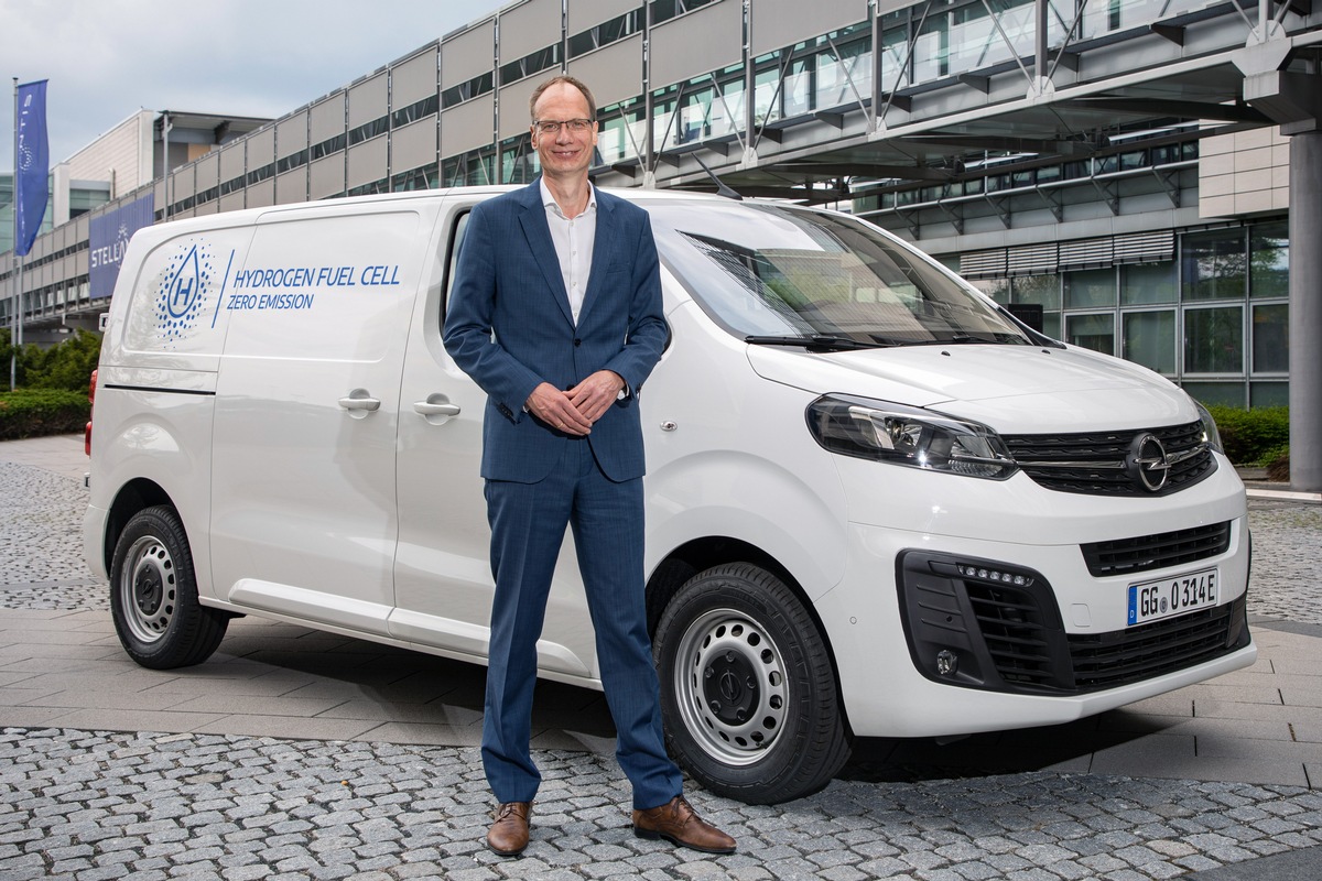 Neuer Opel Vivaro-e HYDROGEN mit Brennstoffzelle für emissionsfreie Transporte