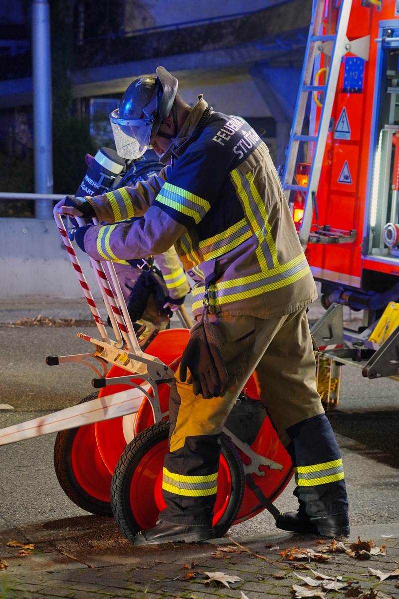 FW Stuttgart: Wohnungsbrand - S-Feuerbach