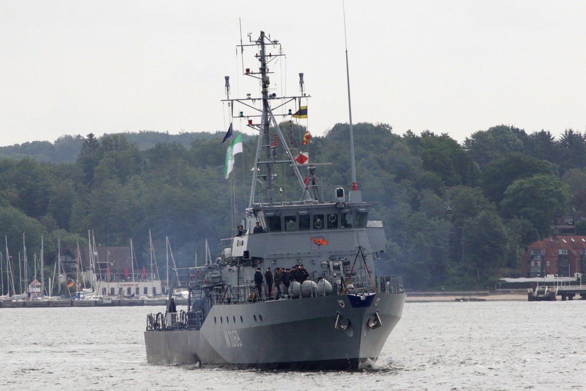 Minenjagdboot &quot;Homburg&quot; mit Kurs Mittelmeer (FOTO)