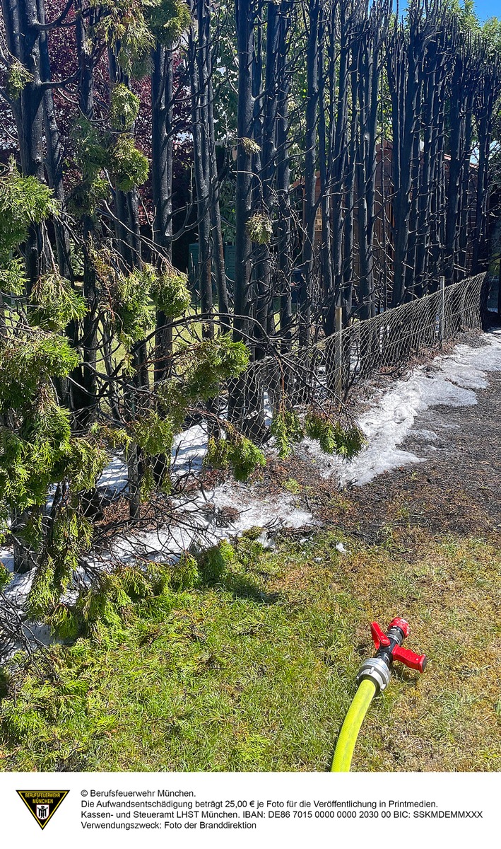 FW-M: Heckenbrand im Garten (Obermenzing)