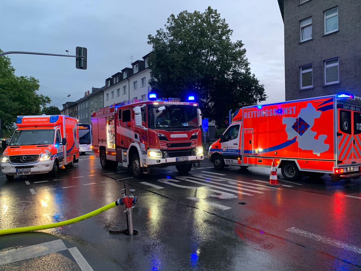 FW Witten: Wohnungsbrand in der Innenstadt, ein Verletzter