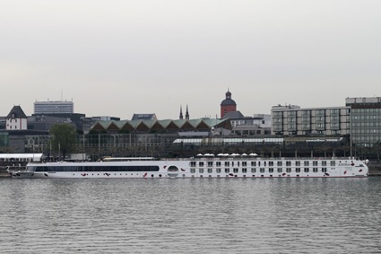 Herzlich willkommen: Neues elftes Schiff A-ROSA FLORA wird heute feierlich in Mainz getauft (FOTO)