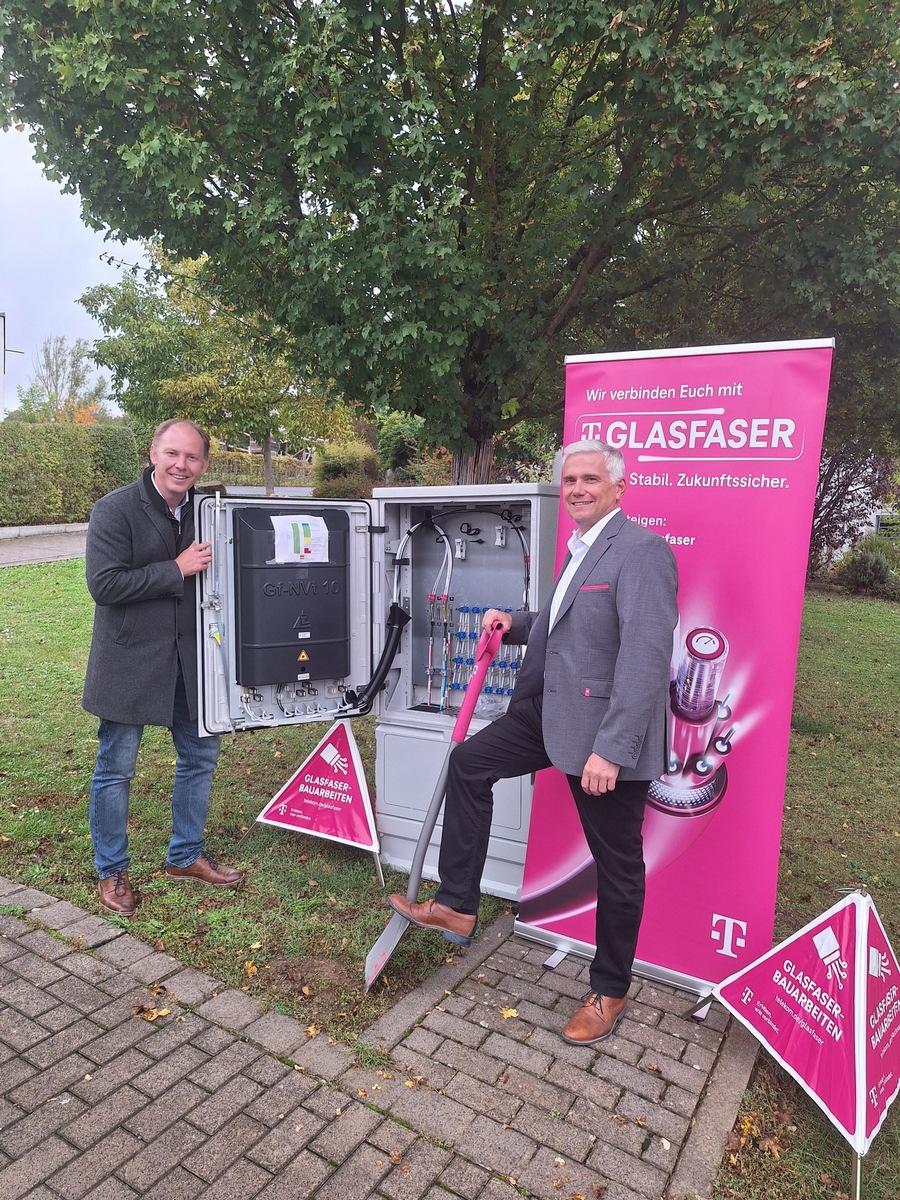 Telekom startet Glasfaserausbau in Kitzingen