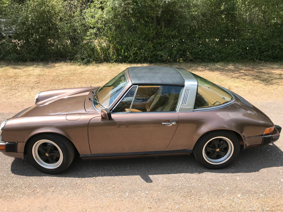 POL-NE: Polizei sucht Oldtimer-Diebe - Brauner Porsche 911 Targa gestohlen