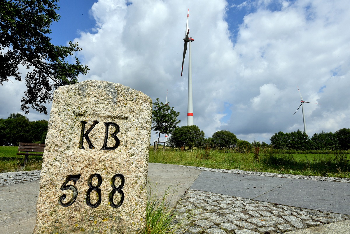 Windenergie aus Thüringen im Stadtwerke-Portfolio / Trianel Erneuerbare Energien nimmt sechsten Windpark in Betrieb