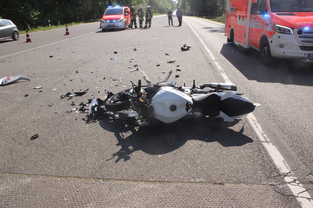 POL-RBK: Bergisch Gladbach - Schwerverletzter Motorradfahrer und hoher Sachschaden