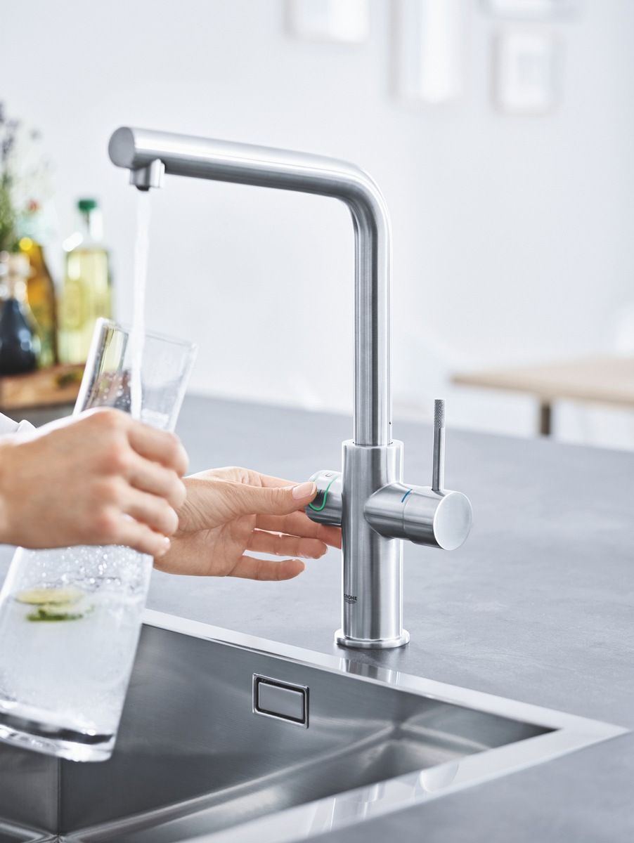 Jeder Tropfen zählt - nicht nur am Weltwassertag: GROHE Innovationen unterstützen nachhaltiges Wassermanagement (FOTO)