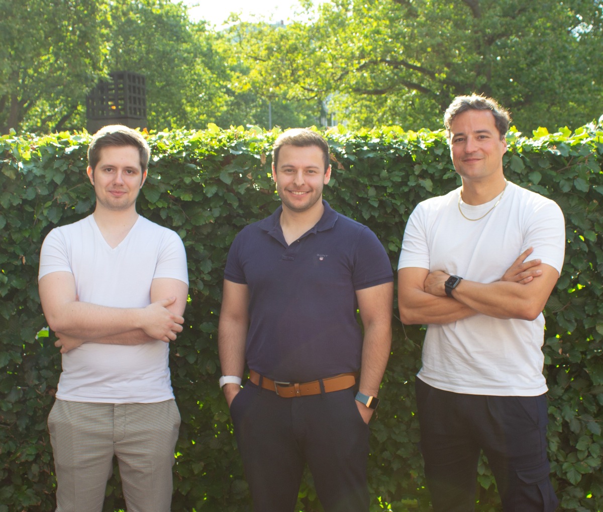 Manuel Neuer, Marcus Diekmann und Stefan Hamann steigen beim Tech-Start-Up VoteBase ein