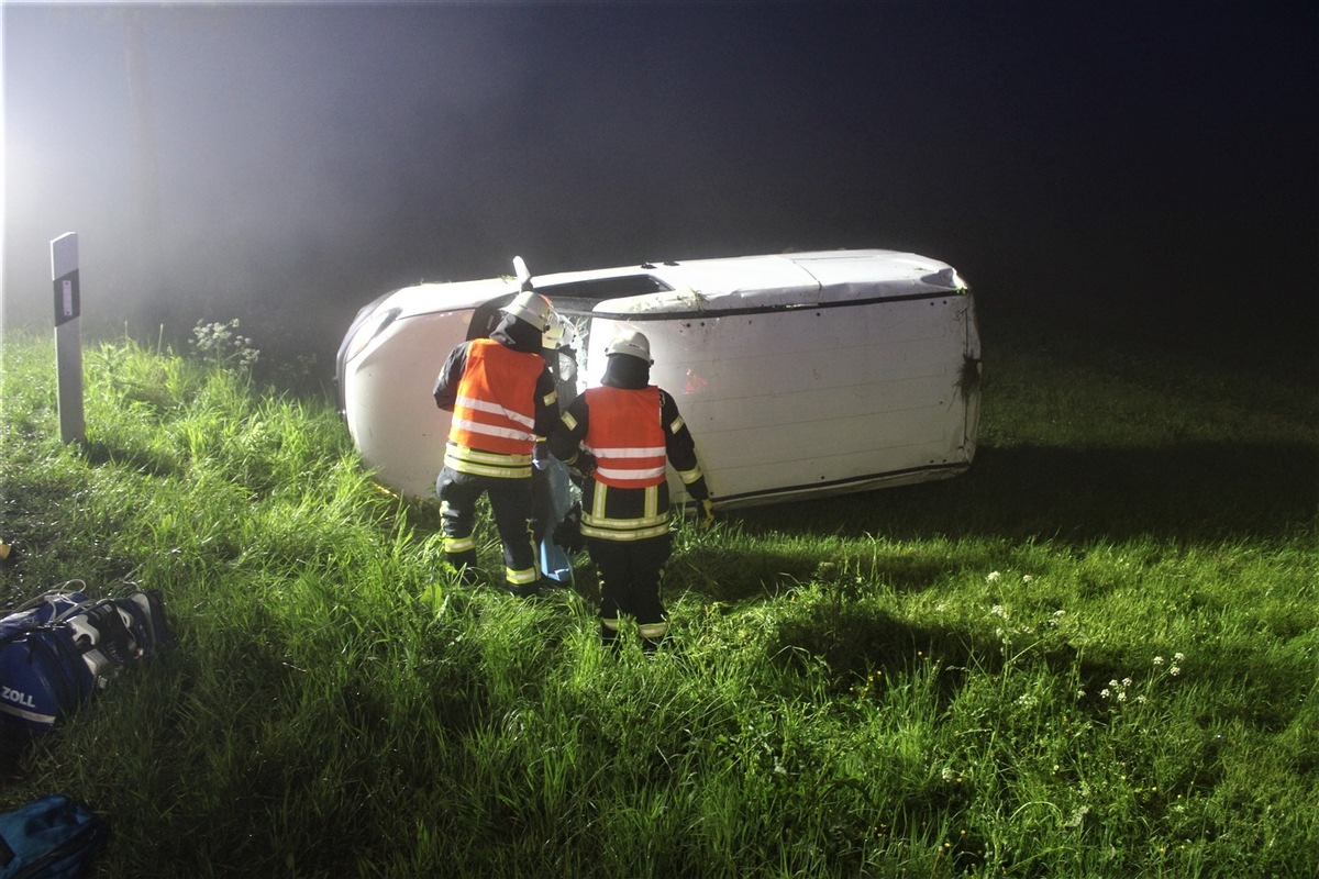 POL-DN: Schwerer Alleinunfall