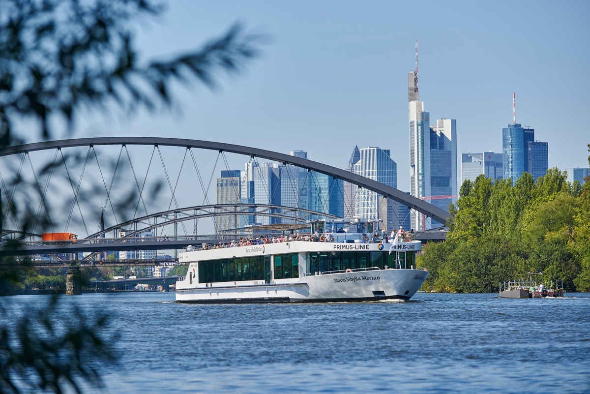 Herbsthighlights auf dem Fluss: Oktoberfest und Krimi Dinner an Bord der Primus-Linie