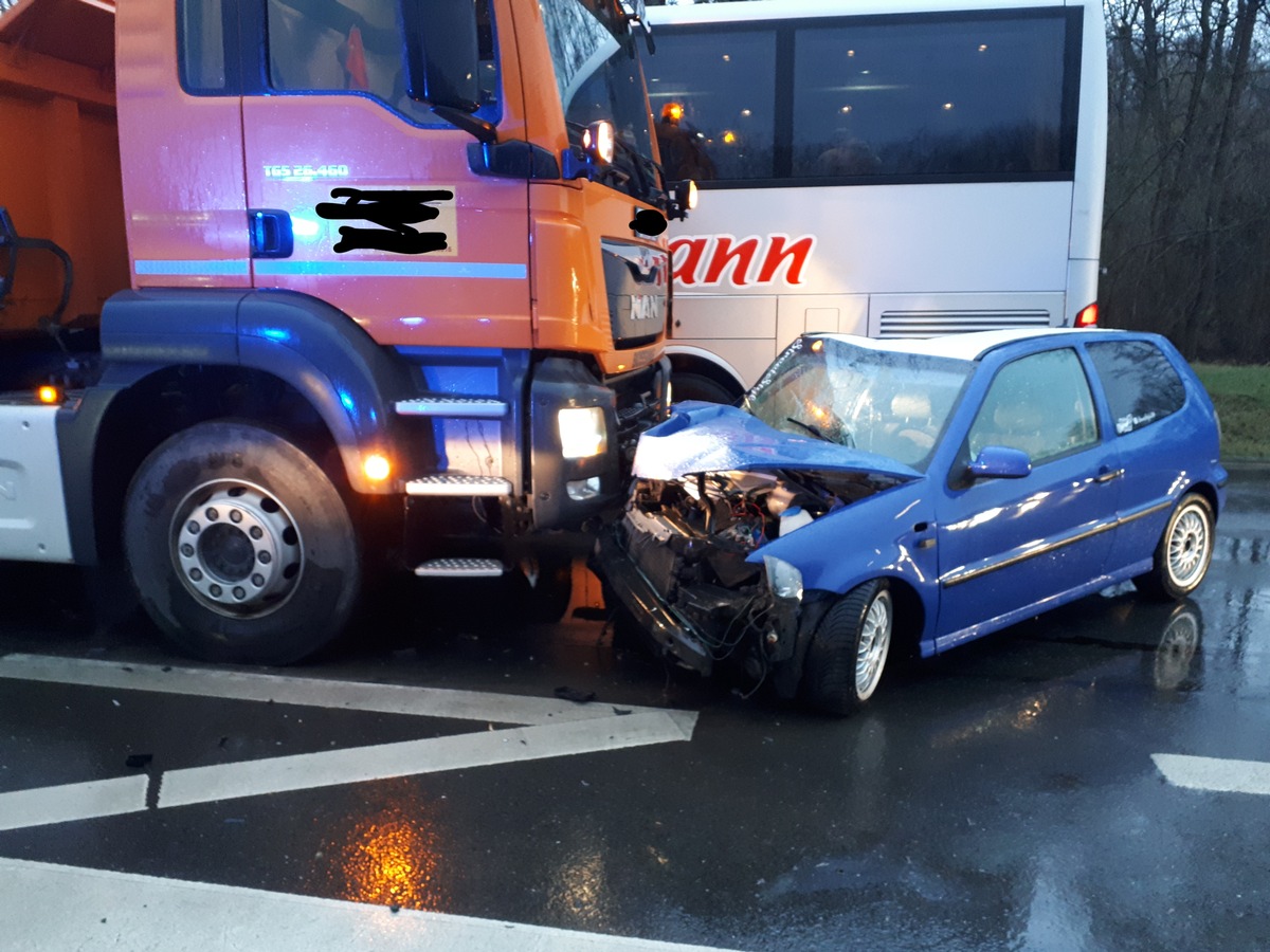 POL-GS: Pressemeldung der PSt Vienenburg zum Verkehrsunfall am 19.02.20