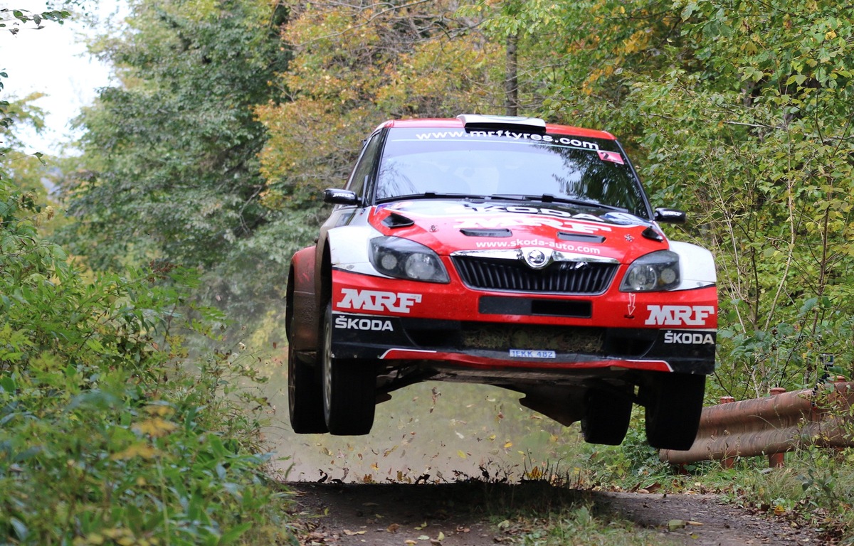 Titel-Double: SKODA schreibt Geschichte in der APRC (FOTO)