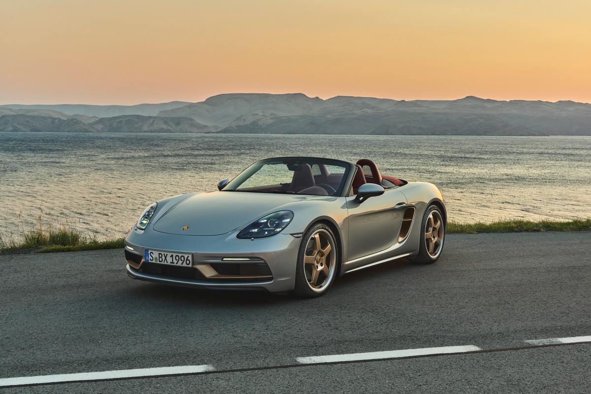 Porsche rend honneur au concept &quot; Boxster &quot; de 1993 / Nouveau modèle anniversaire en édition limitée : le Boxster Édition 25 ans