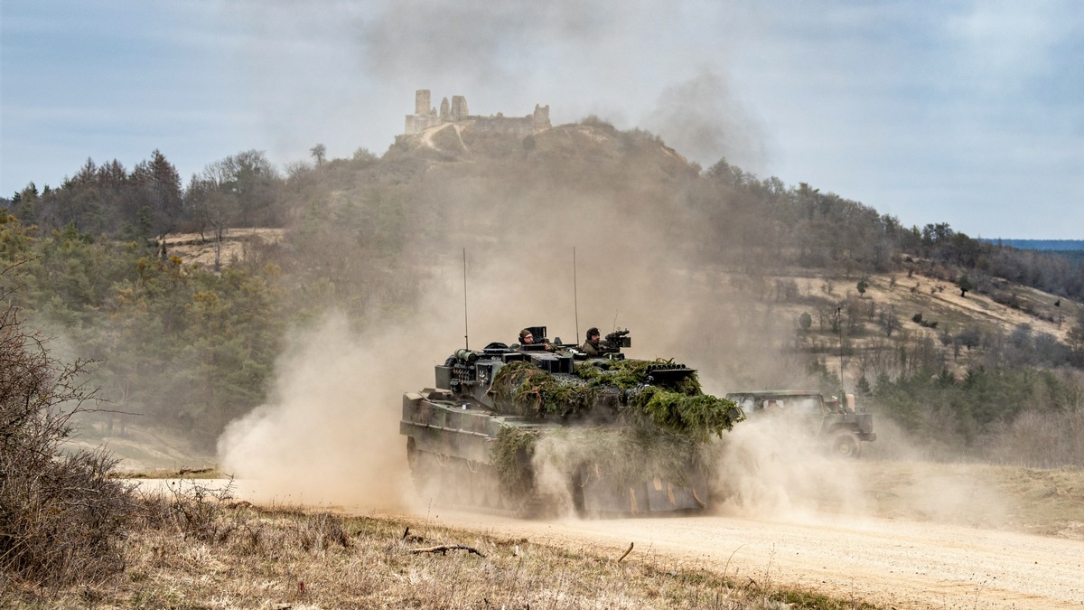 Quadriga 2024: US Airborne Division trainiert mit &quot;Allied Spirit&quot; Panzergrenadiere der Bundeswehr