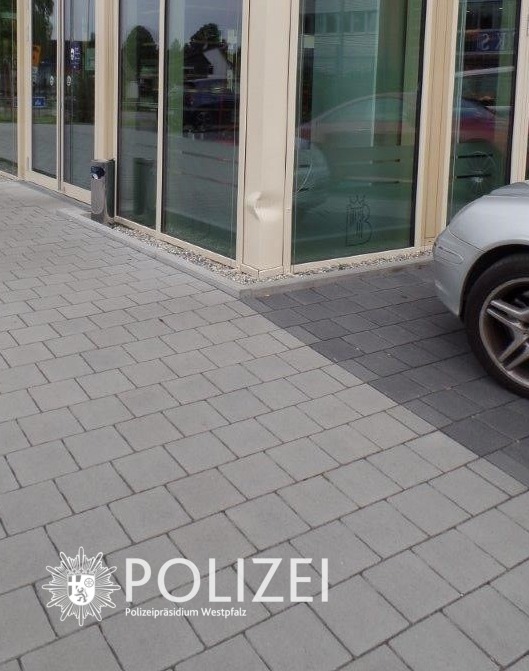 POL-PPWP: Unfallflucht - Zeugen gesucht