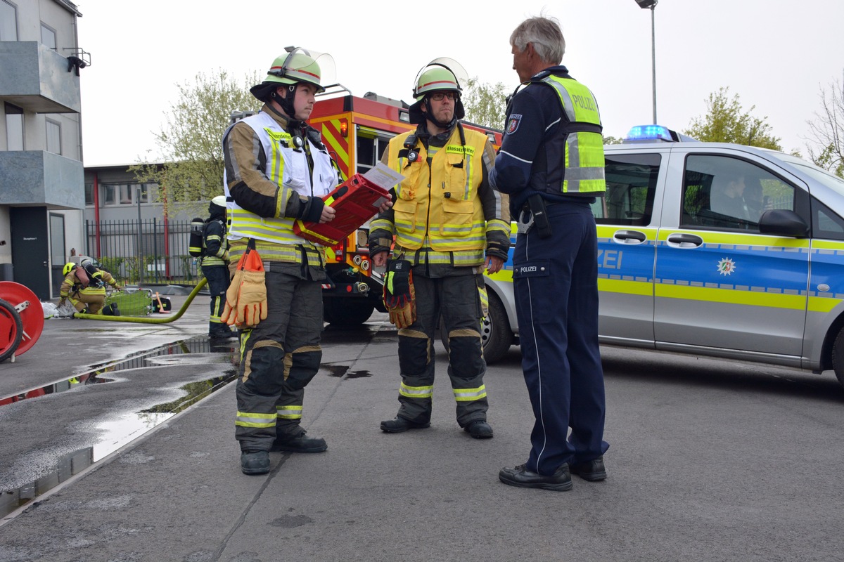 POL-ME: Balkonbrand - die Polizei ermittelt - Erkrath - 2304049