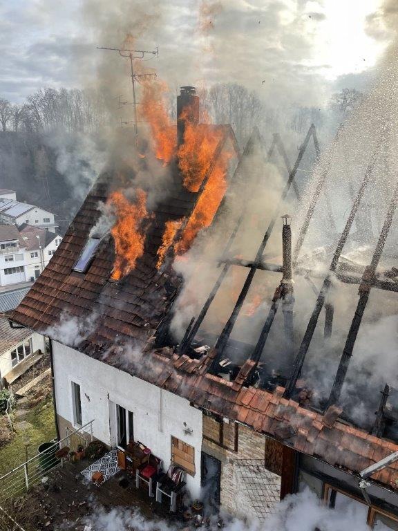 LRA-Ravensburg: Gebäudevollbrand in Ravensburg