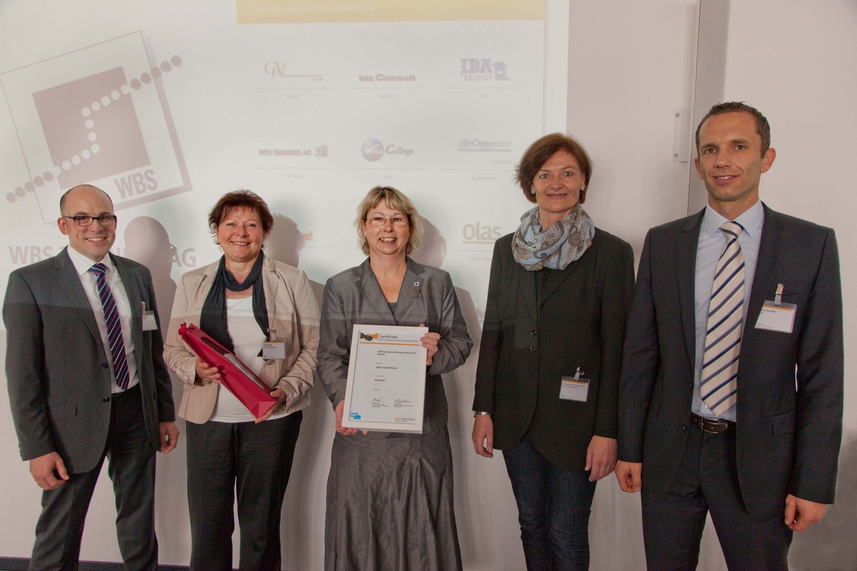 Auszeichnung für die WBS Training AG durch SAP Education / Weiterbildungsspezialist gewinnt den Education Partner Award 2012 der SAP für die Market Unit Deutschland (FOTO)