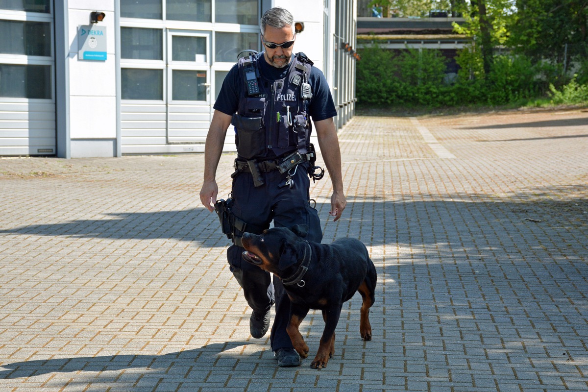 POL-ME: Nach zwei Jahren Pause: Girls&#039; &amp; Boys&#039; Day 2022 bei der Polizei - Mettmann - 2204128