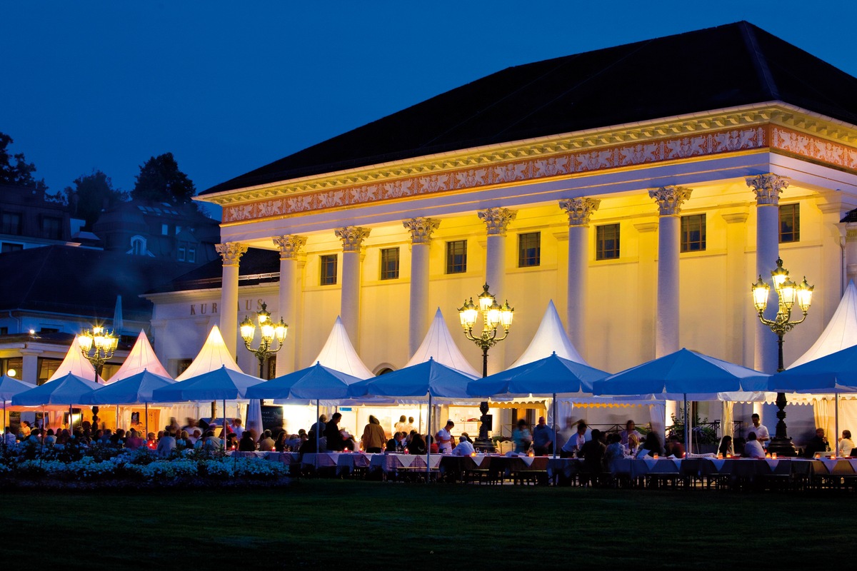 Zum &quot;Blind Date&quot; nach Baden-Baden (BILD)