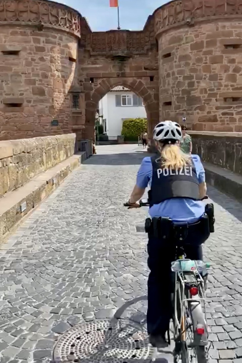 POL-WE: Schwächere Verkehrsteilnehmer: Ordnungshüter auf Fahrradstreife im Wetteraukreis