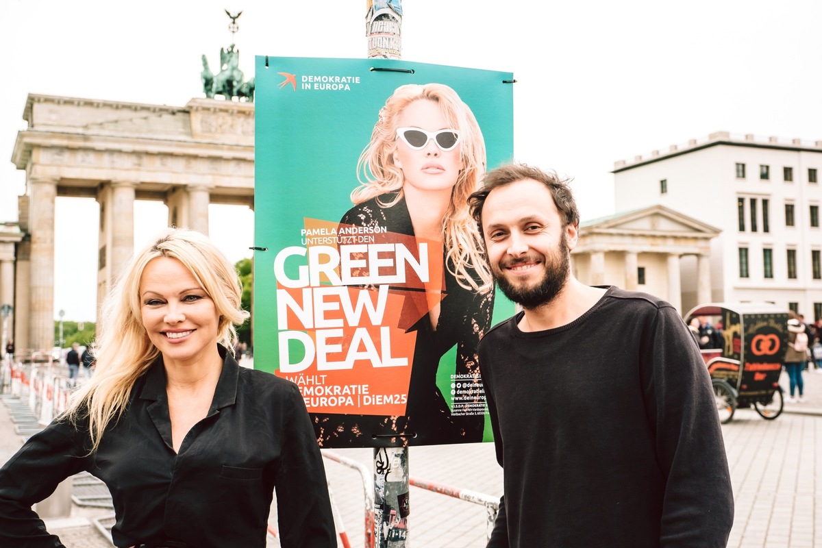 PAMELA ANDERSON unterstützt Demokratie in Europa - DiEM25