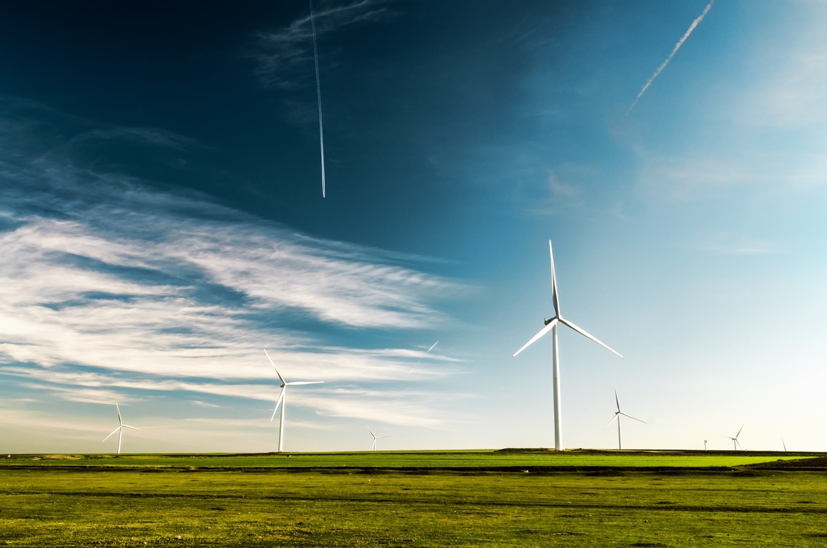 Erneuerbare-Energien-Richtlinie (RED): EU setzt klare Investitionssignale für Wasserstoff und eFuels