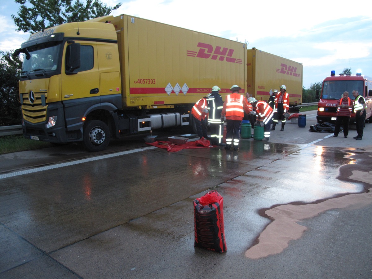 POL-HI: Beschädigter Tank verursacht langen Stau auf BAB 7