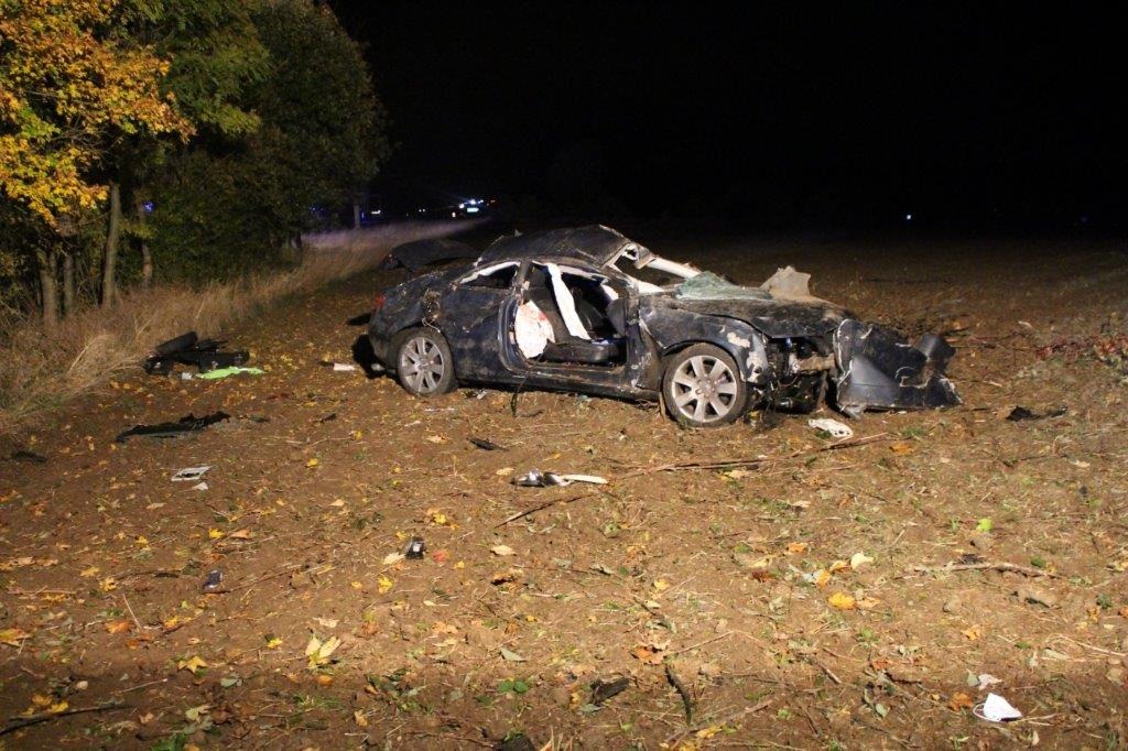 API-TH: Schwerer Verkehrsunfall mit drei Schwerverletzten auf der A 4