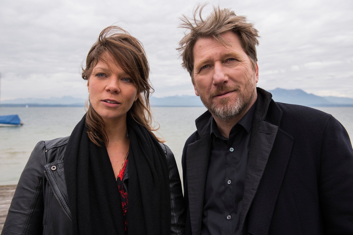 &quot;Hattinger und der Nebel&quot; mit Michael Fitz und Jessica Schwarz /  Zweiter Chiemseekrimi als ZDF-&quot;Fernsehfilm der Woche&quot; (FOTO)