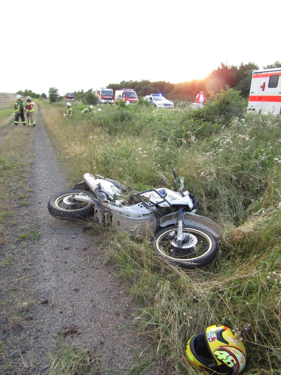 POL-PDKL: Motorradunfall, schwer verletzte Soziusfahrerin