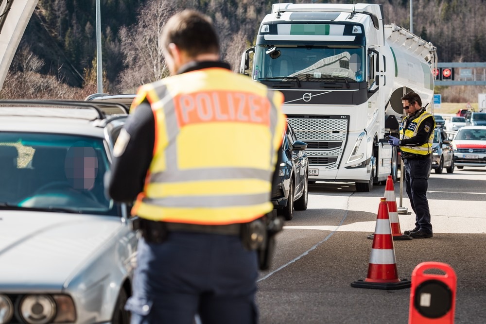 Bundespolizeidirektion München: Zwei Jahre unerlaubt im Schengenraum/ Bundespolizei weist Georgierin auf dem Luftweg zurück