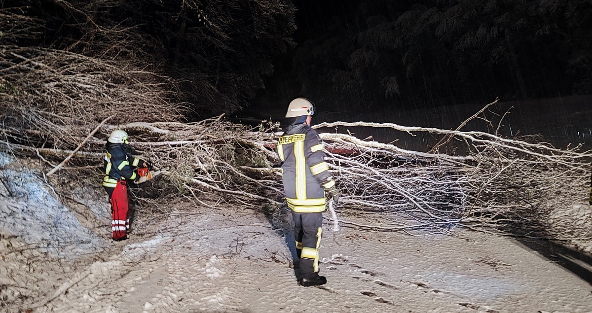 FW Eigeltingen: 20 Einsätze der Feuerwehrabteilungen Eigeltingen