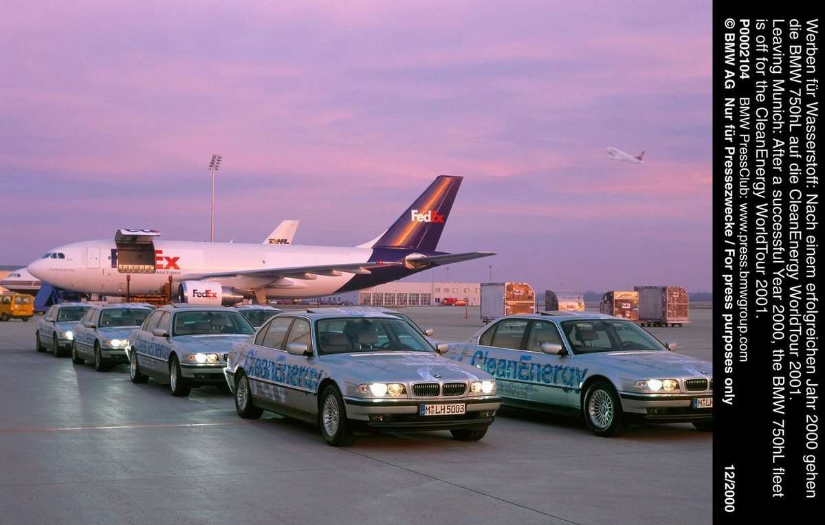 Werben für Wasserstoff: BMW 750hL-Wasserstoffflotte auf Welttournee / Erste Station Dubai 1. Februar 2001