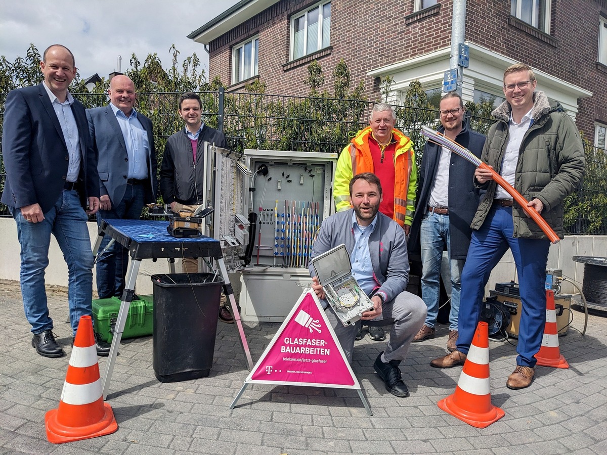 Telekom startet Glasfaserausbau in Dülmen Südwest