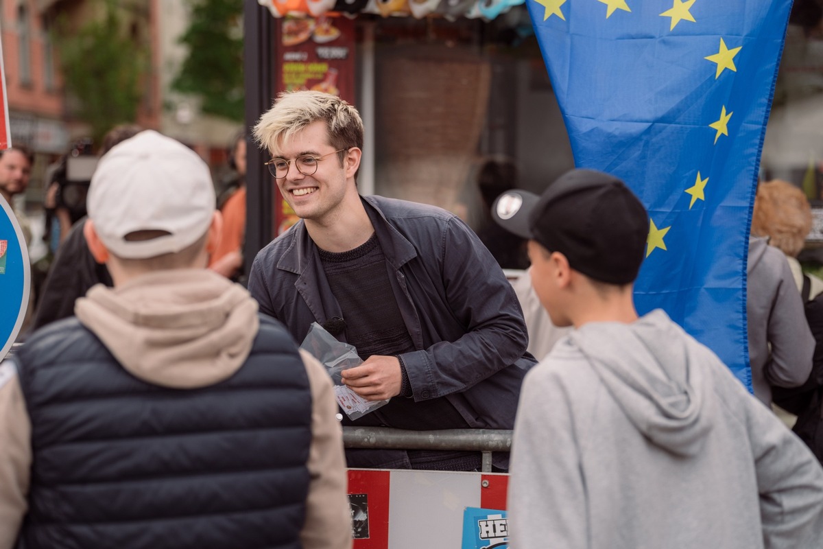 “Döner 3 Euro”-Aktion geht mit SPD-Generalsekretär in die nächste Runde