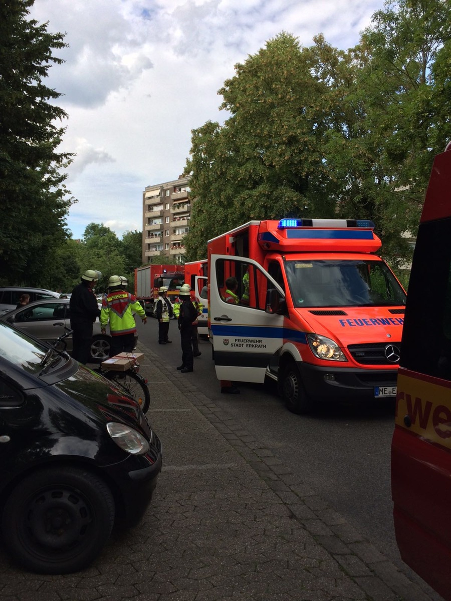 FW-Erkrath: Brandeinsatz am Mittag und vermutliche Reizstofffreisetzung am späten Nachmittag